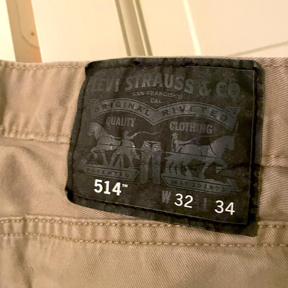 Mens Levi khaki pants